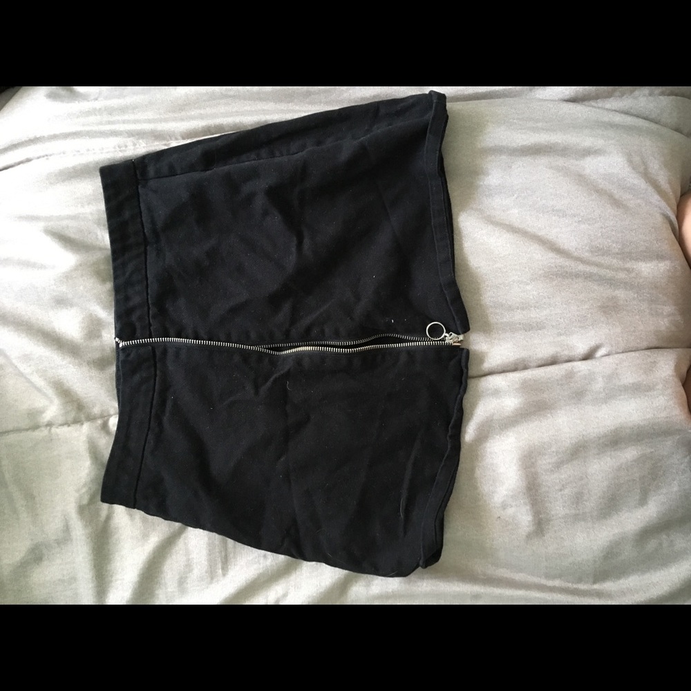Zip up skirt